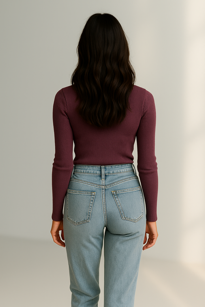 Rødbrun ribbet turtleneck-sweater med lange ærmer til kvinder